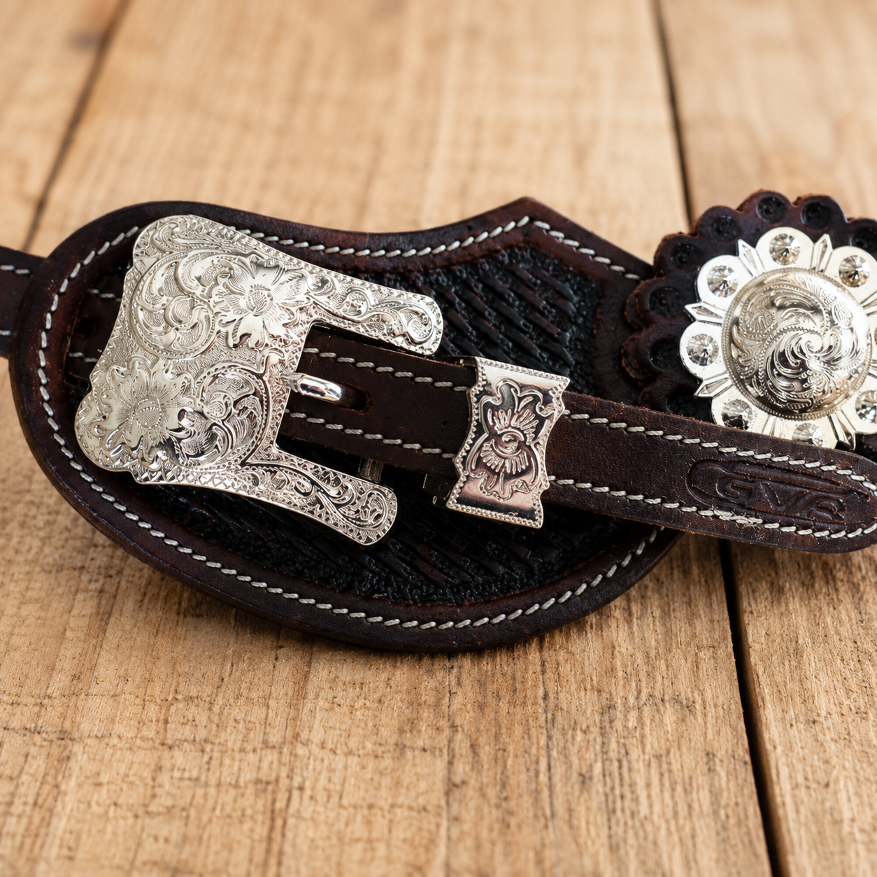 Schnallenset Silber mit Conchos