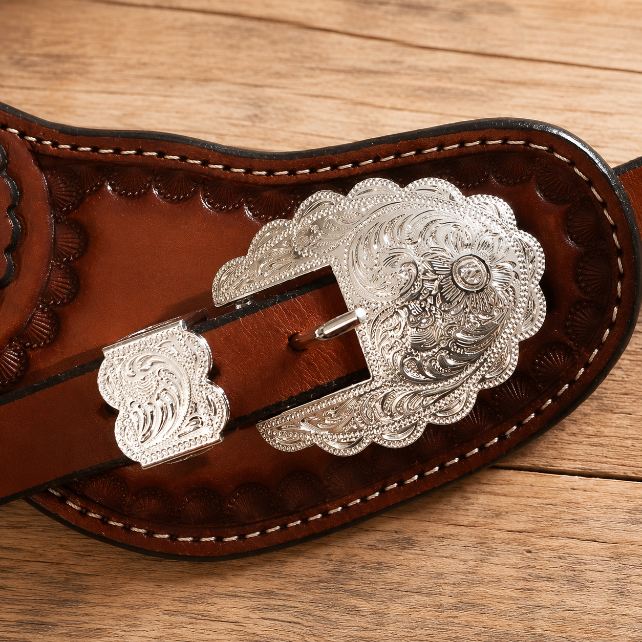 Schnallenset Flower mit Conchos für Westerntrensen