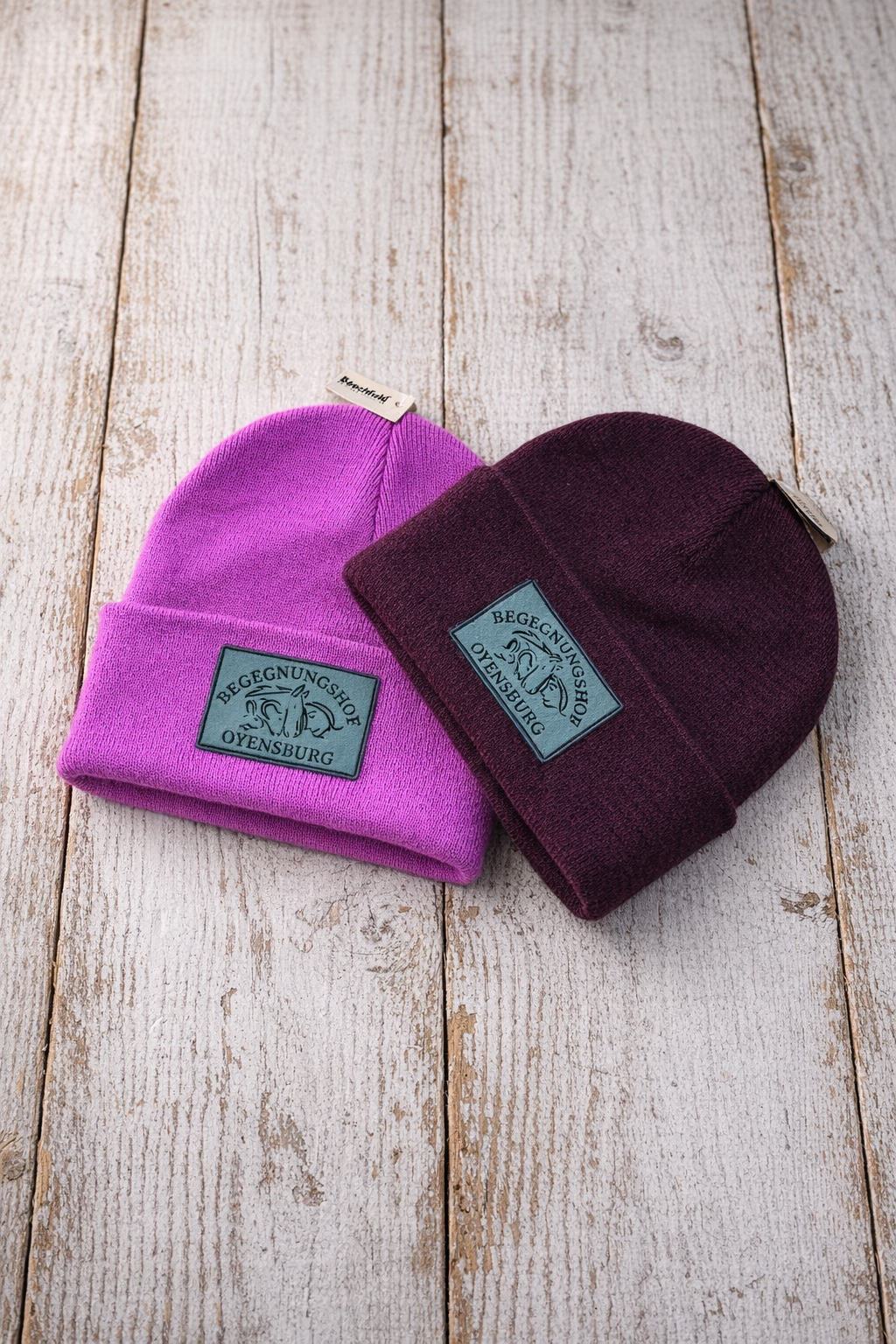 Personalisierte Beanie mit Lederpatch – Winter Mütze mit Logo  | Perfekt für Reiter & Outdoor