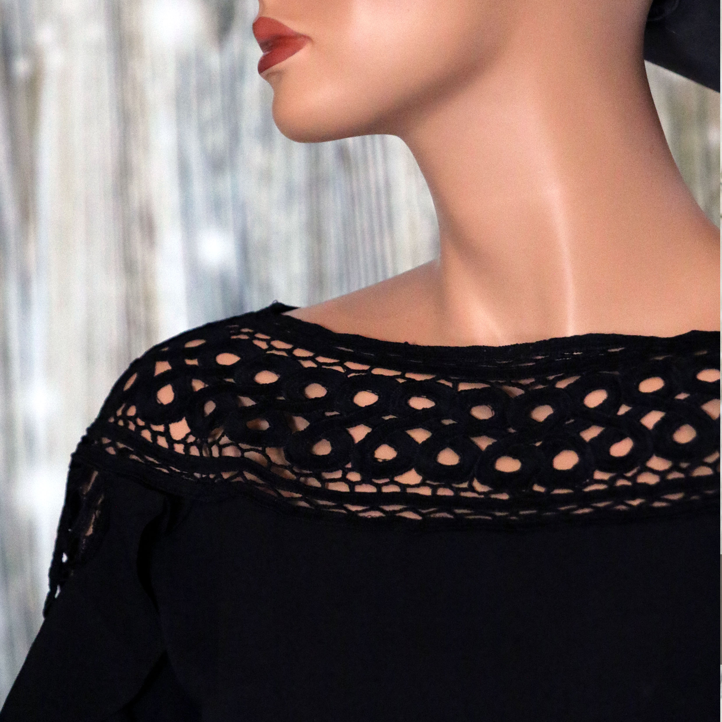 Lace Neck - Schwarz