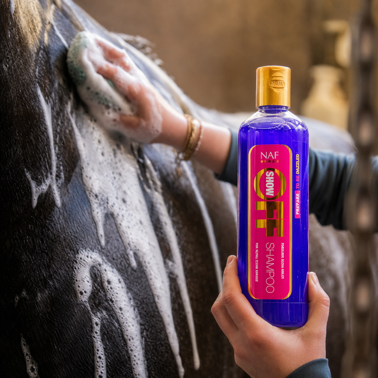 NAF Show Off Shampoo für Pferde – 500 ml