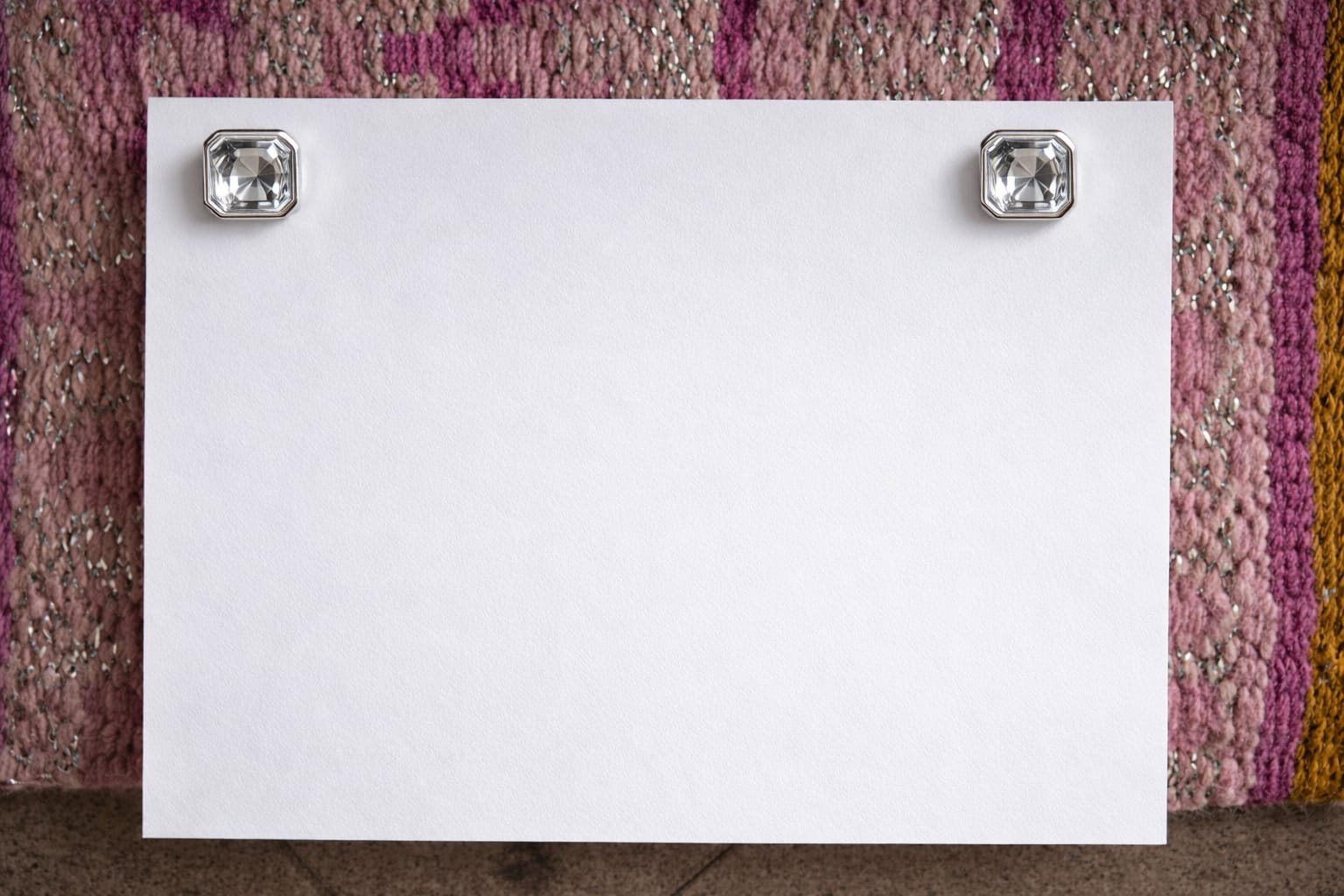 Number Holder Blanket Square Strass