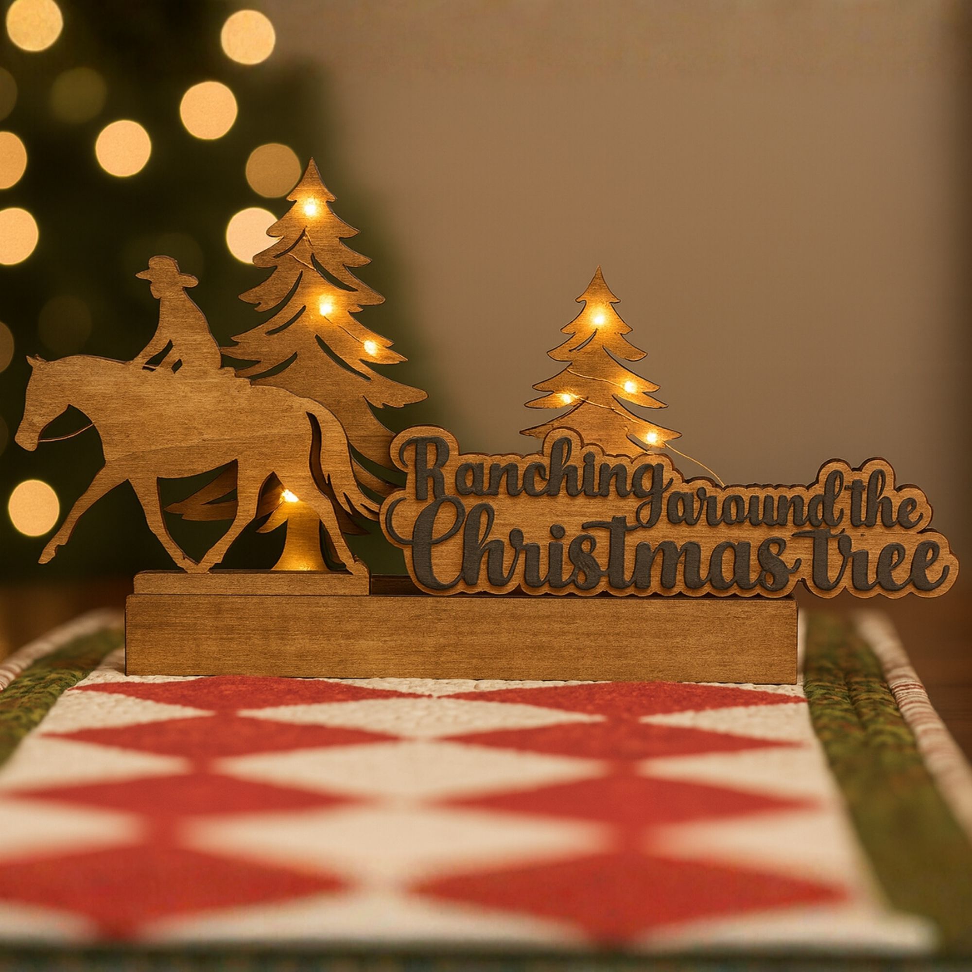 Ranch Riding – Around the Christmas Tree – Holz-Weihnachtsdeko mit LED | Cowboy & Pferd | Handmade Kopie